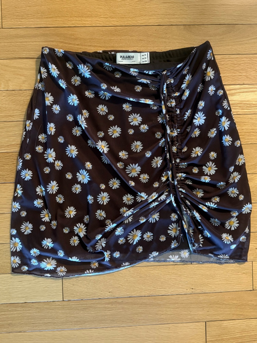 Pull&Bear Brown Daisy Print Mini Skirt